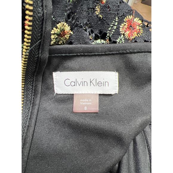 Calvin Klein Black Sheath Dress Floral Embroidered Lined Lace Sleeveless Size 8 - Picture 4 of 5